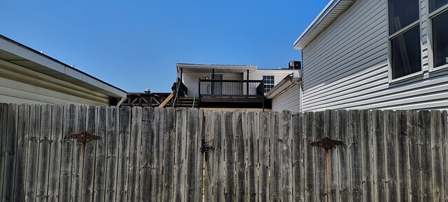 112 W Park St Unit 112 W Park #2