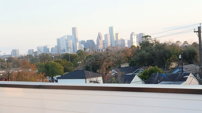 Building Photo - 3824 Fulton St Unit 102