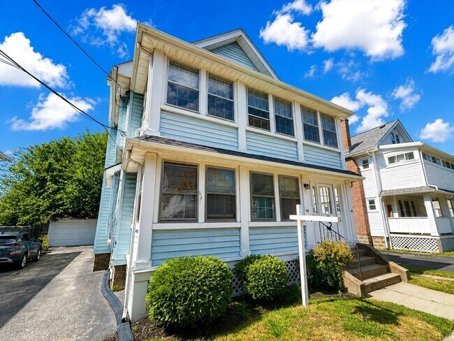 Building Photo - 46-48-48 Cleveland St Unit 1