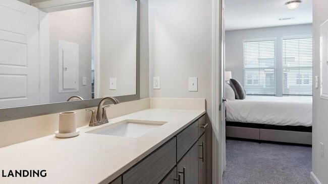 Photo - 5340 Periwinkle Hl Ave Unit 3420