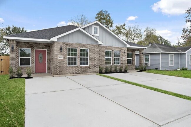 5222 Bataan Rd