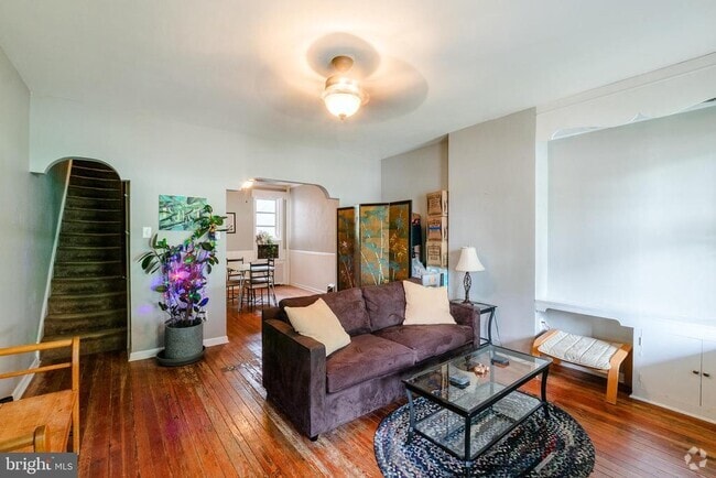 Building Photo - 456 Lyceum Ave Rental