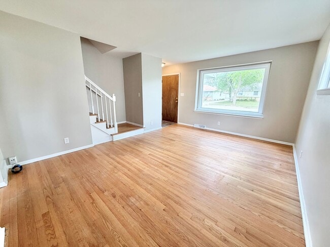 Building Photo - 6919-6921 West Brentwood Avenue East Unit 6919