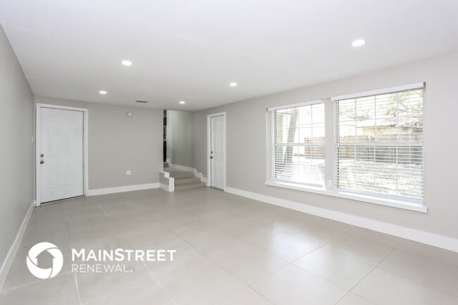 Photo - 9064 Polk Ave