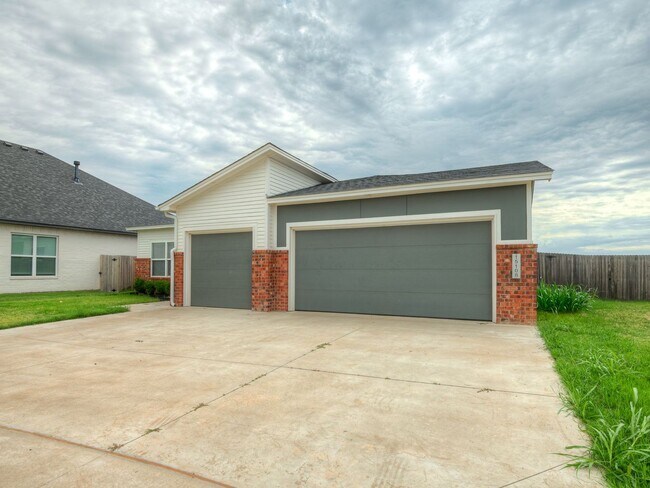 Photo - Beautiful New Construction Home in Edmond