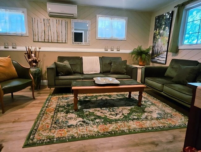 Photo - Charming 3bed 2bath Home in White Bear Lake!