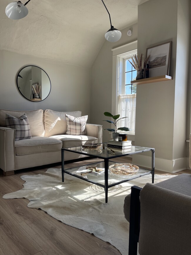 Photo - 502 Woodworth Ave