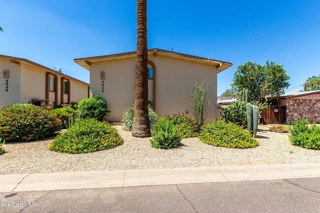 Building Photo - 4848 N Woodmere Fairway