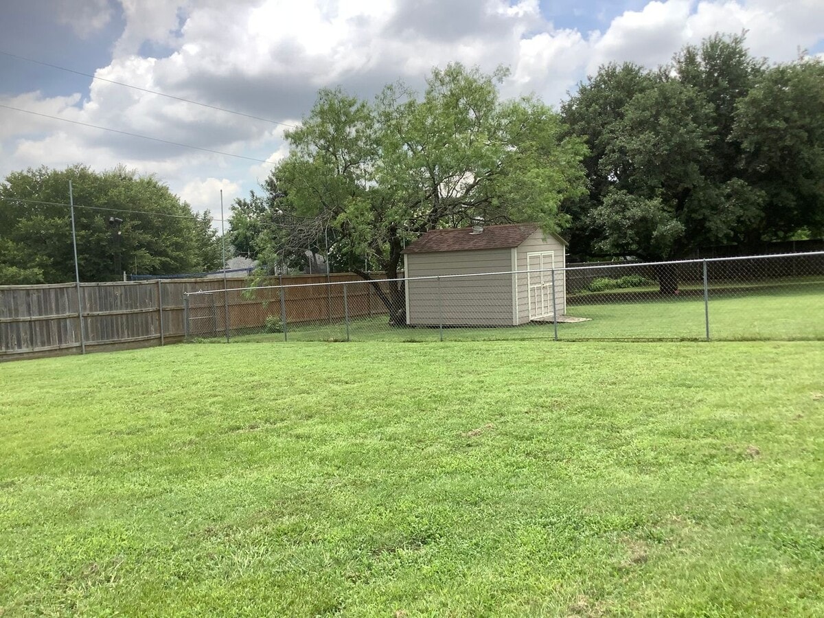 Photo - Coming Soon! Stunning Southlake Home on 1 Acre Cul-de-Sac | 3 Bed | 2 Bath | 4-Car Garage | Carro...