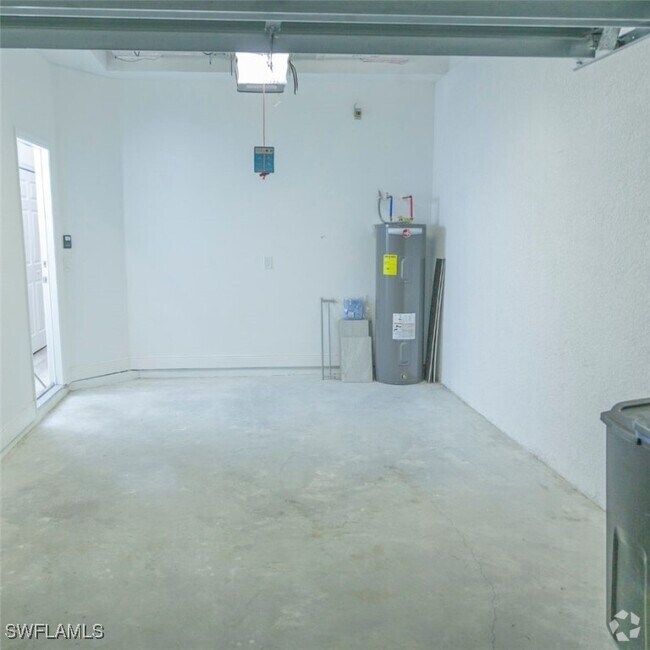 Building Photo - 17368 Ithaca Dr Rental