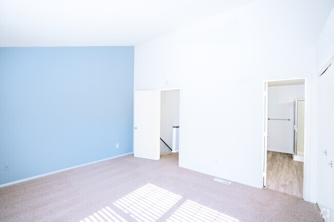 2BR , 1,5BA - 1.204SF