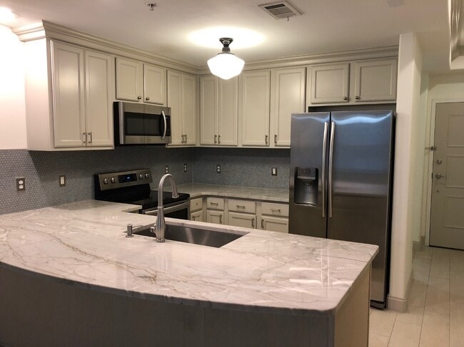 2B/2B Condo in Old Bay Village – Upgraded ... - 2B/2B Condo in Old Bay Village – Upgraded ... Unit #204