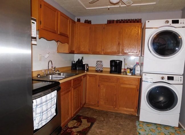 Photo - 1800 Cassville Mount Morris Rd Unit upper