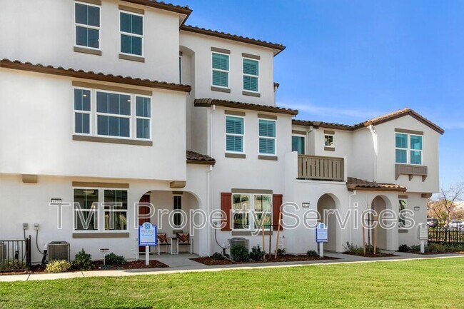 Photo - 2952 Valbonne Walk