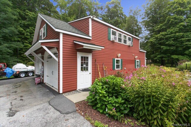 36 9 Partners Rd