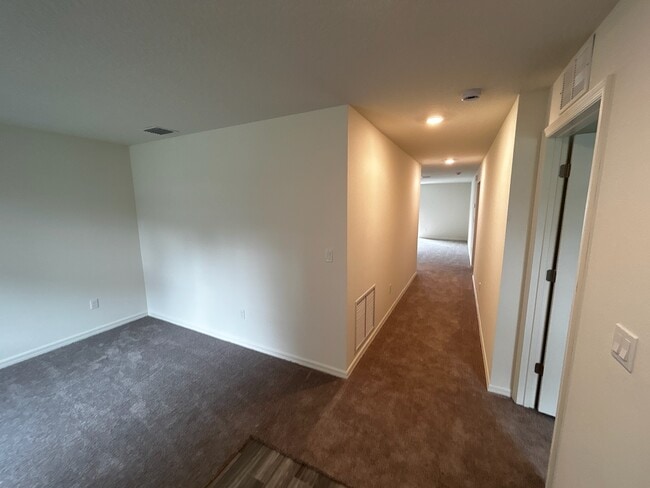 Photo - 93 Rymshaw Dr