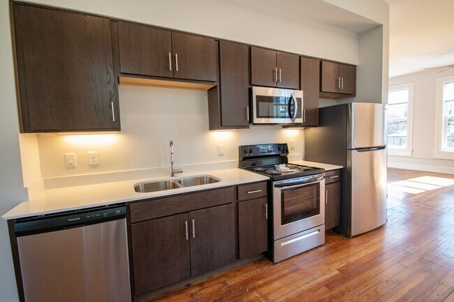 Photo - 3110-3112 Warsaw Ave