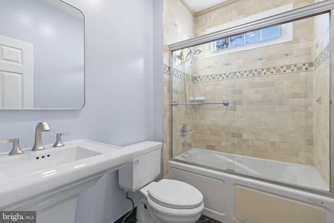 Photo - 1725 Gatehouse Ct