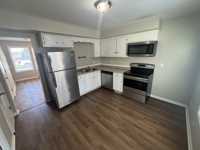 Photo - 179 Ingle Dr