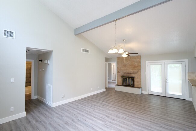 Photo - 15654 Boulder Oaks Dr