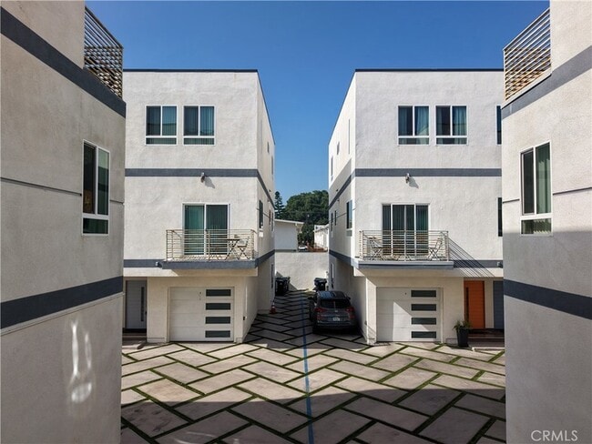 Photo - 5743 Fulcher Ave