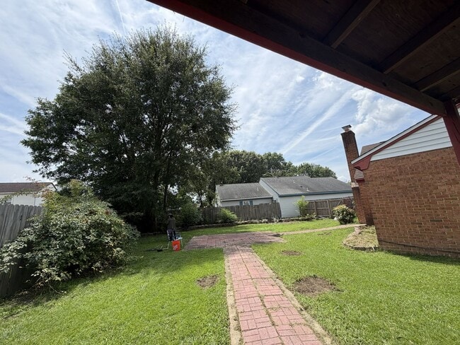 Photo - 1501 Millington Dr