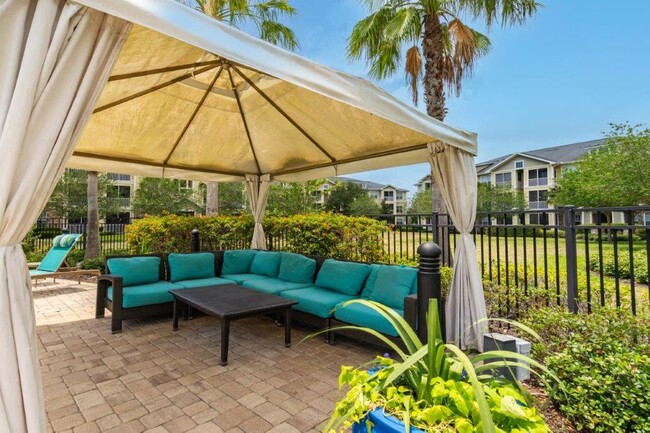 Building Photo - Bridges at Crosstown Rental