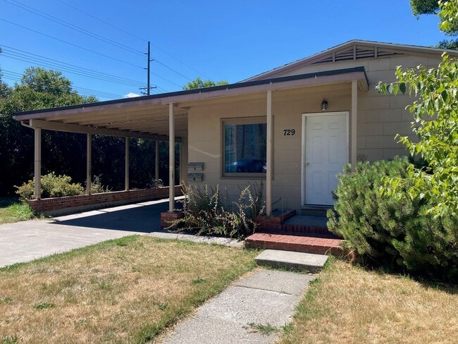 Building Photo - 729 S 14th Ave Unit 729 S 14th - B Rental
