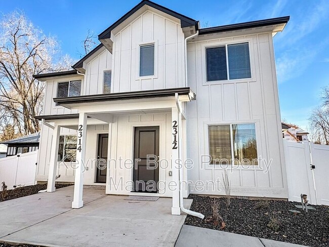 Photo - 2312 N 35th St