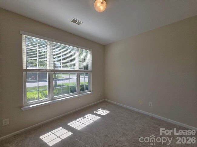 Photo - 4730 Willow Glen Rd