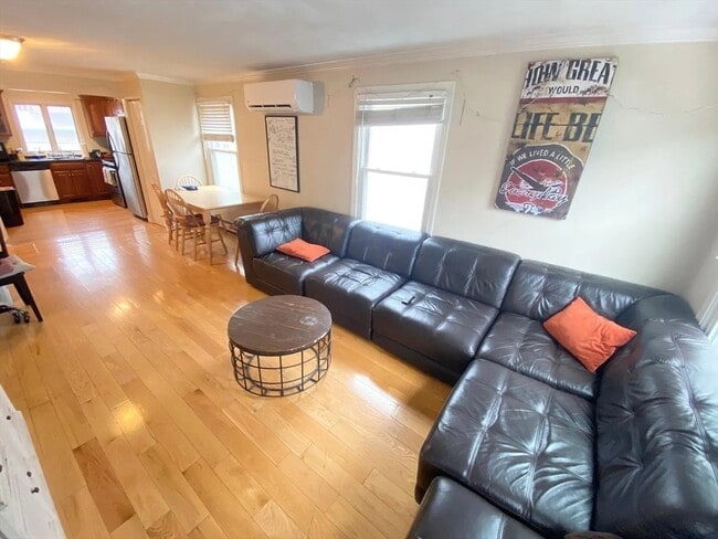 Photo - 210 K St Unit 1