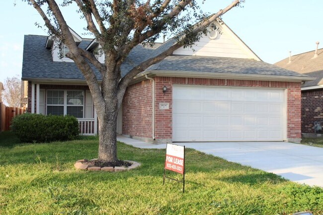 Photo - 18114 Surrey Lake Ln