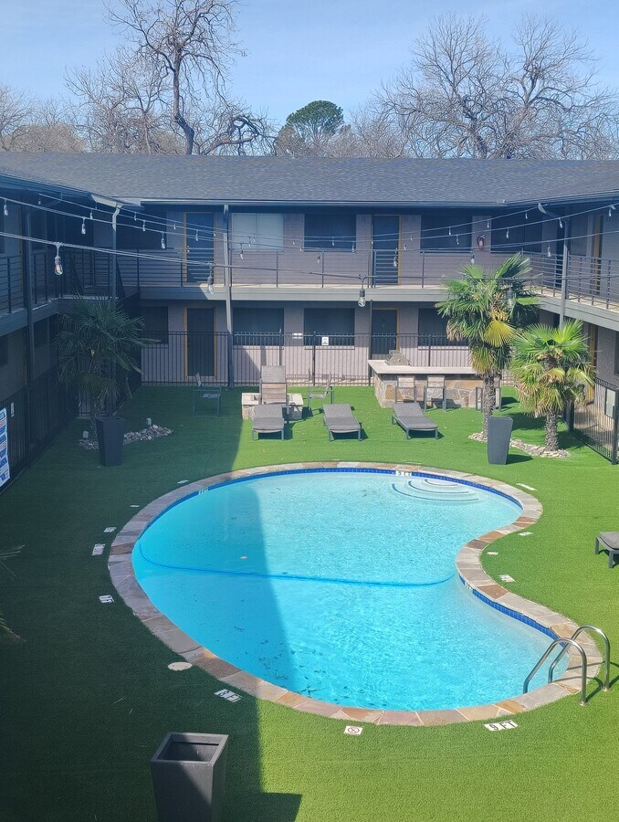 Photo - 412 Summit Ave Unidad 110