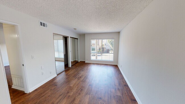 Photo - Regency Detroit Apartments