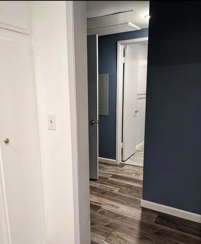 Photo - READY TO  MOVE IN!!