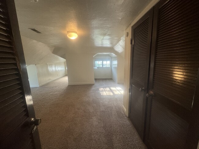 Photo - 317 N Indiana Ave