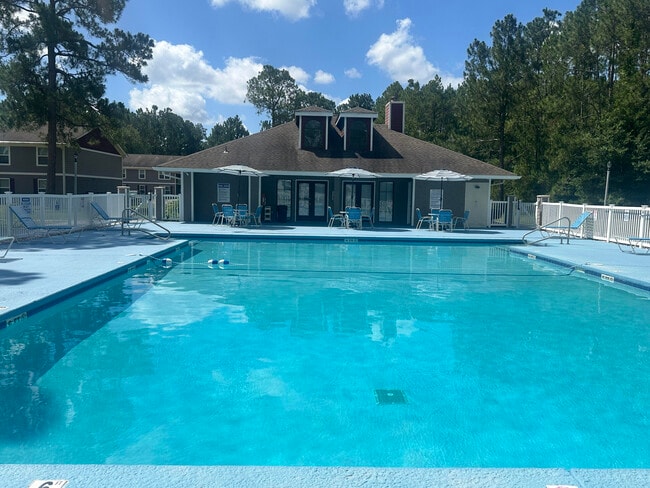 Photo - Mission Forest Apartments