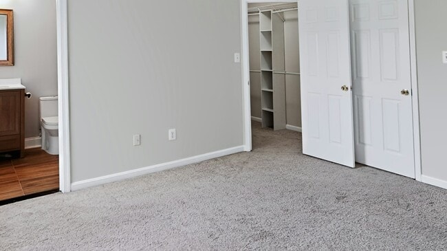 45504 Lakemont Square