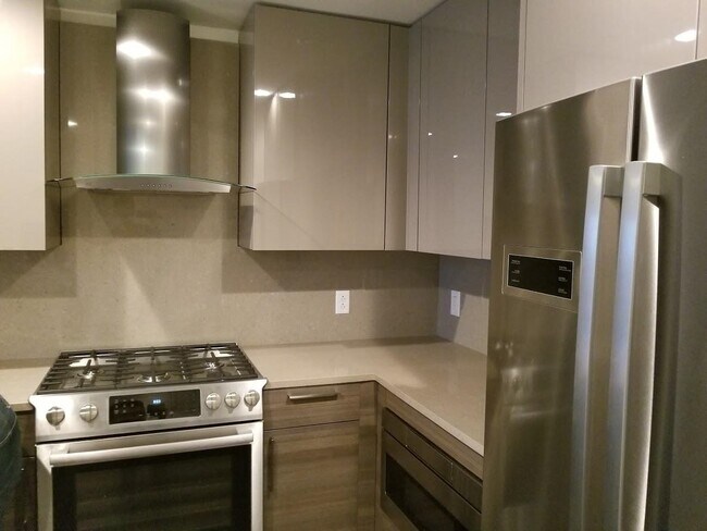 Photo - 201 Marin Blvd Unidad 6010