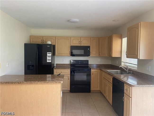Photo - 526 SE 2nd St