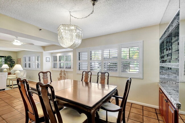 Photo - 318 Oak Harbour Dr Unit 318