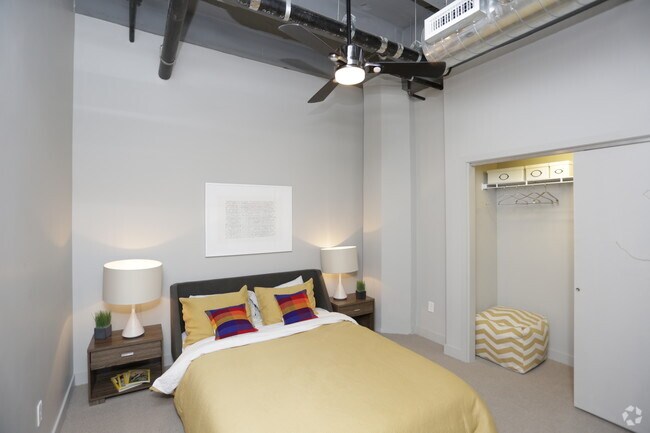 1BR, 1BA - Brasilia_790 SF - Roaster's Block