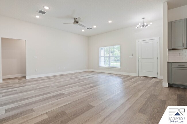 Photo - 51 Woodside Dr
