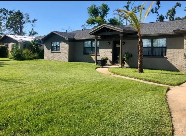 Photo - 2802 W 21st Ct Casa