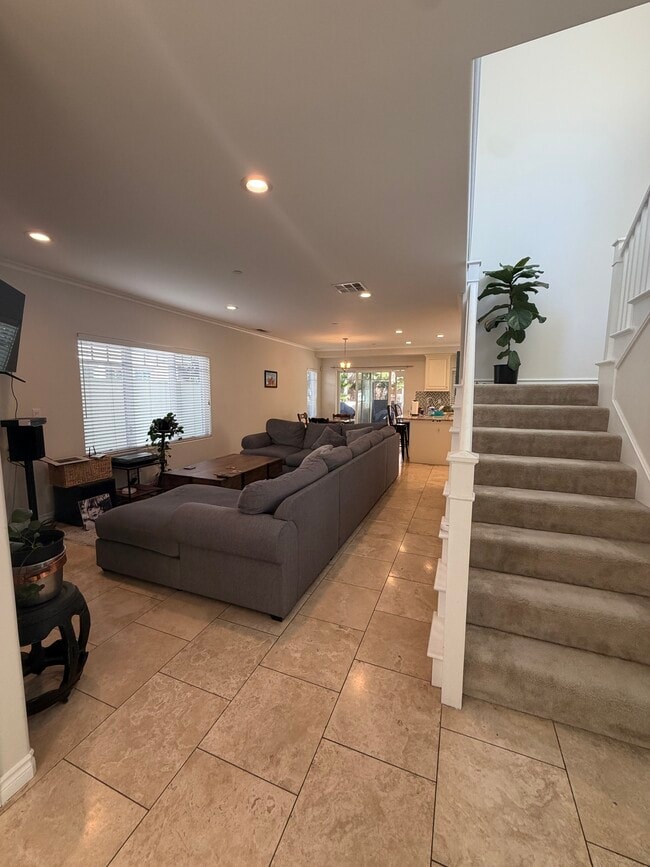 entrada (planta principal) - 532 N Francisca Ave Unidad B