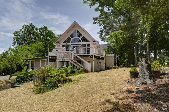 Building Photo - 1320 State Rd S-32-1254 Rental