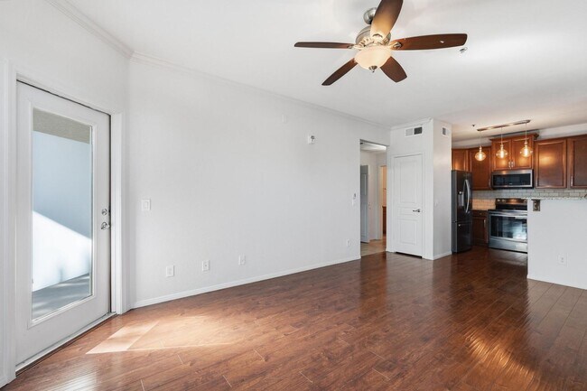 Photo - 1941 S Pierpont Unit Apt 2070