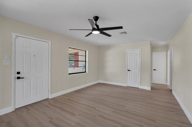 Photo - 7514 Mandarin Dr