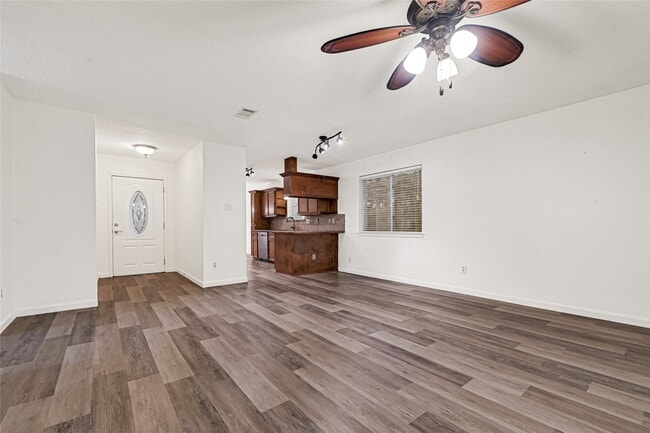 Photo - 4803 Drew Forest Ln