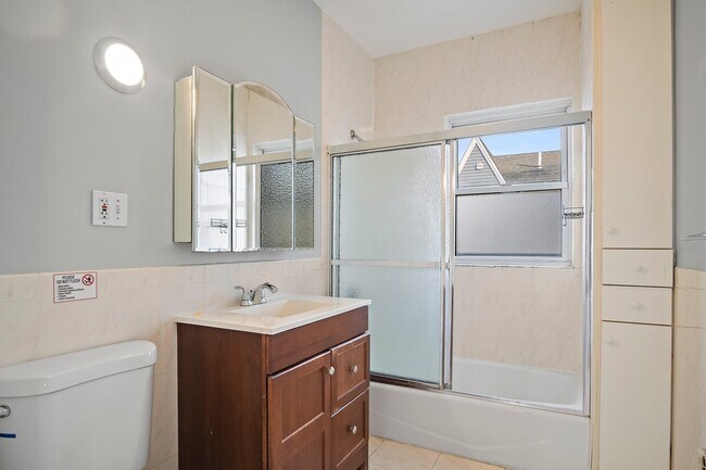 Photo - 703 Washington St Unit 2